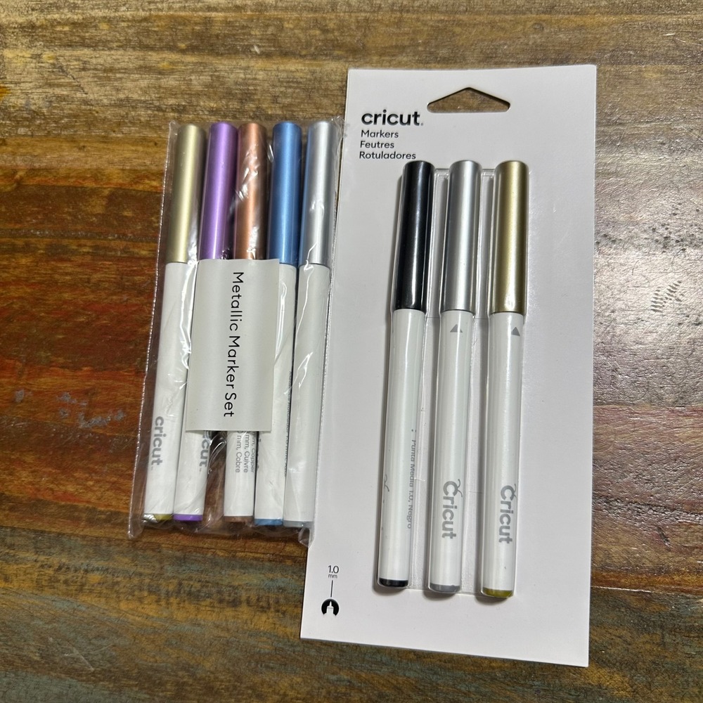 Cricut Metallic Marker Set 8 Count 1.0mm Medium Point for Maker Explore Machines
